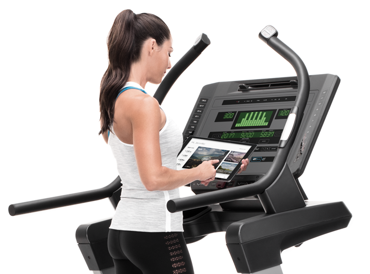 i10.9b_Incline_Trainer_With-ipad